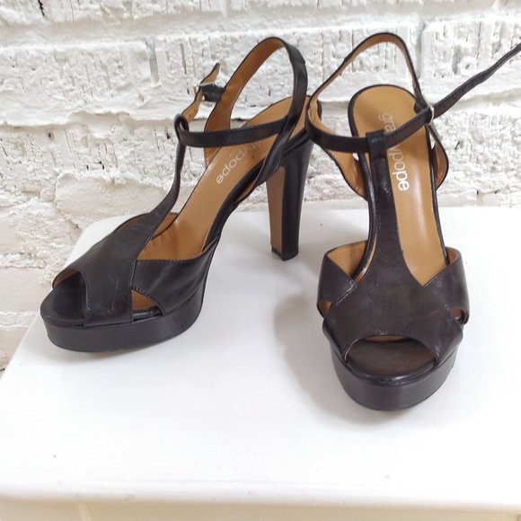BLACK PLATFORM SANDAL HEELS - Picture 7 of 7
